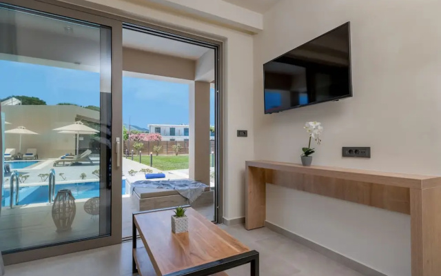 Mystique Luxury Suites & Maisonettes