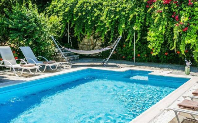 Garden House, up to 8px 1km from Fiskardo