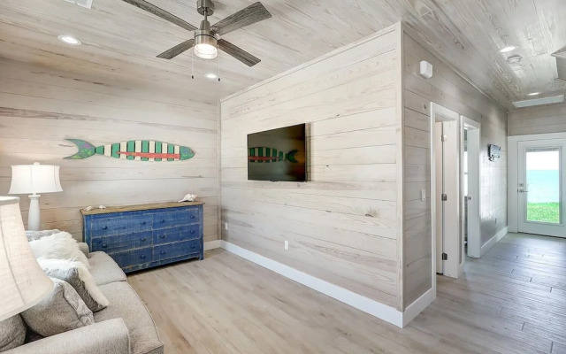 Seven Palms 3 Bedroom Home by RedAwning