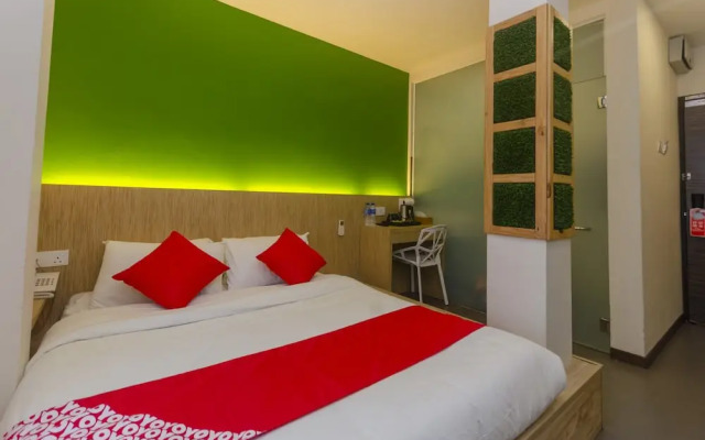 OYO 574 RS Boutique Hotel