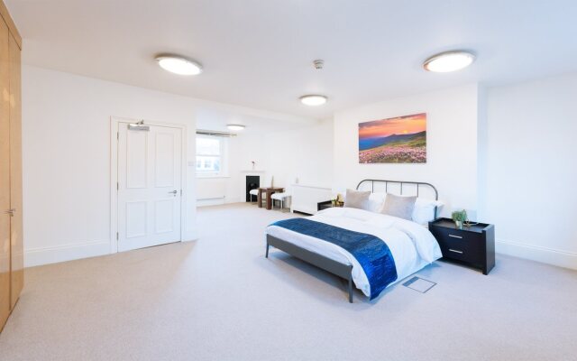 Mayfair Guesthouse