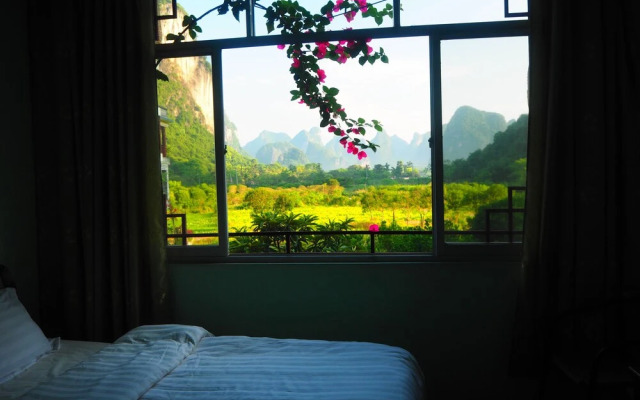 The Yangshuo Moon Resort