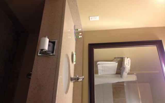 Quality Inn & Suites