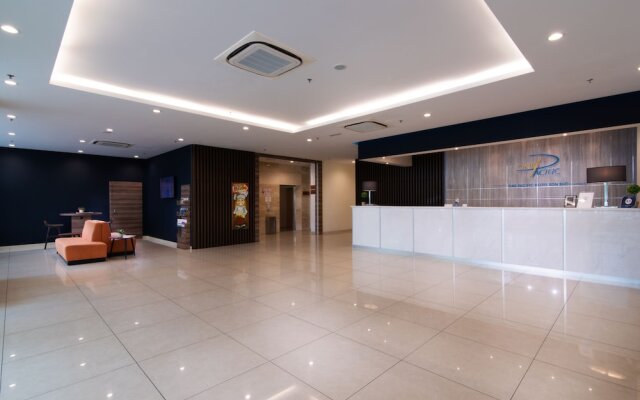One Pacific Hotel & Serviced Apartments