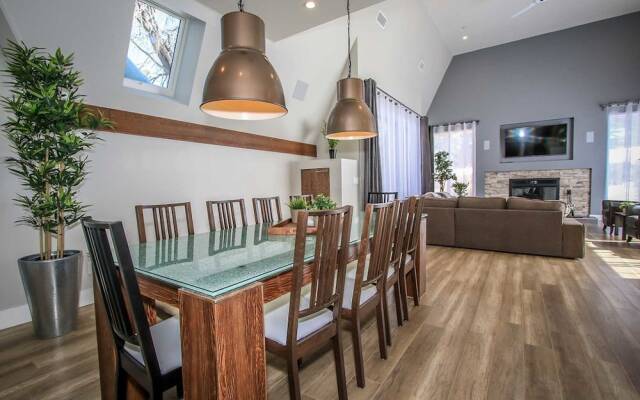 Glass Peak 1597 by RedAwning