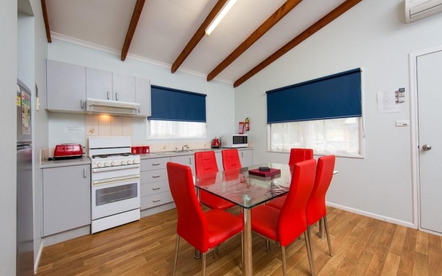 Wodonga Holiday Park – Guest Rooms – Wodonga