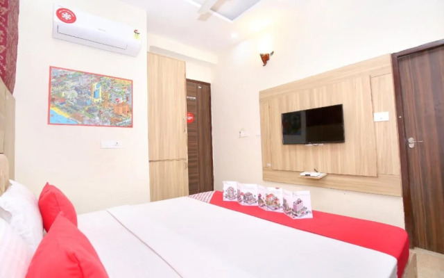 OYO 17207 Hotel Purple