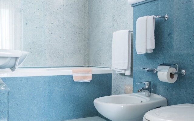 Jet Hotel, Sure Hotel Collection by Best Western