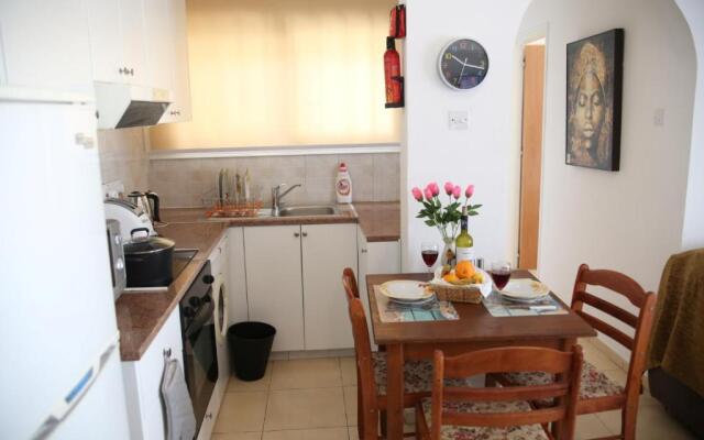 Kato Paphos Apt 400m To The Beach