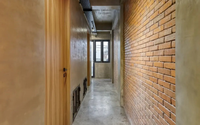 KoolKost near Tunjungan Plaza - Caters to Women