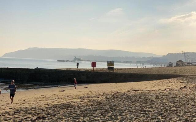 24 Breakwaters - Sandown Bay - Isle of Wight