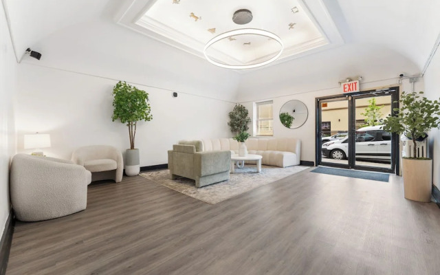 Bay Ridge ApartHotel