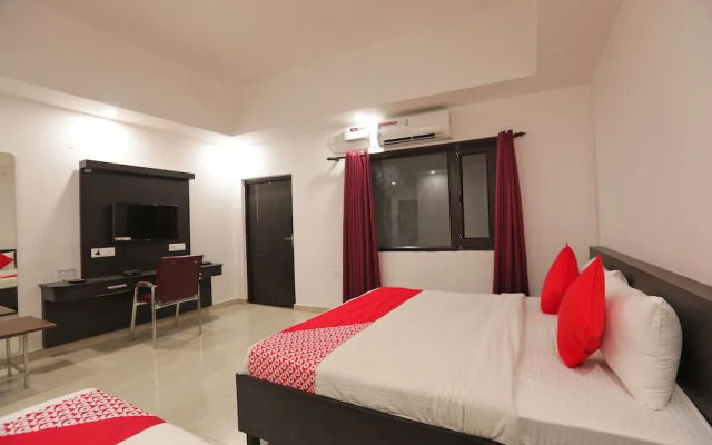 OYO 43440 Hotel Belmorrise