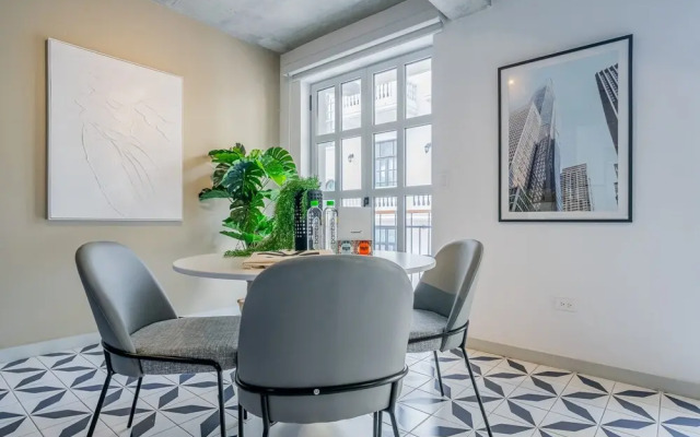 w Cozy 2BR in Plaza Herrera