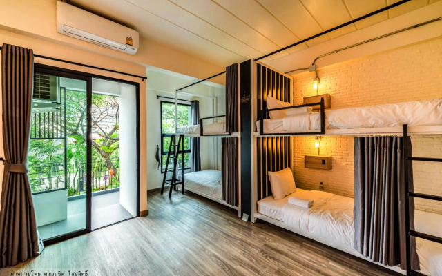 Bangkok Oasis Hotel