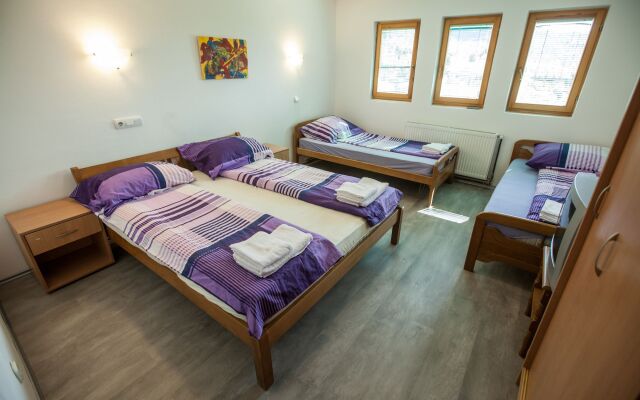 Hostel Like