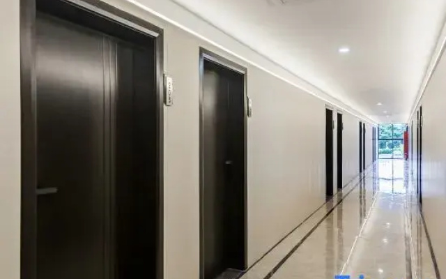 Xiamen Mido Residence Hotel (Gaoqi Airport Banshang Subway Station)