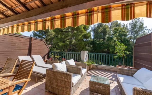 Nice Apt For 4 With Terrace And Pool