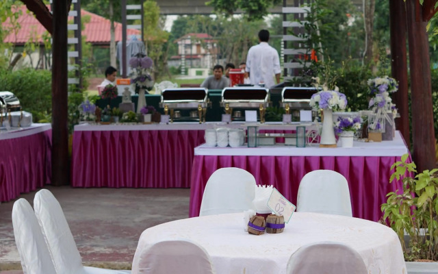 RedDoorz Sripiamsuk Resort Bangkok