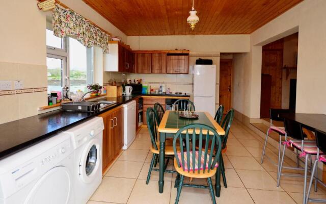 Cottage 216 - Roundstone