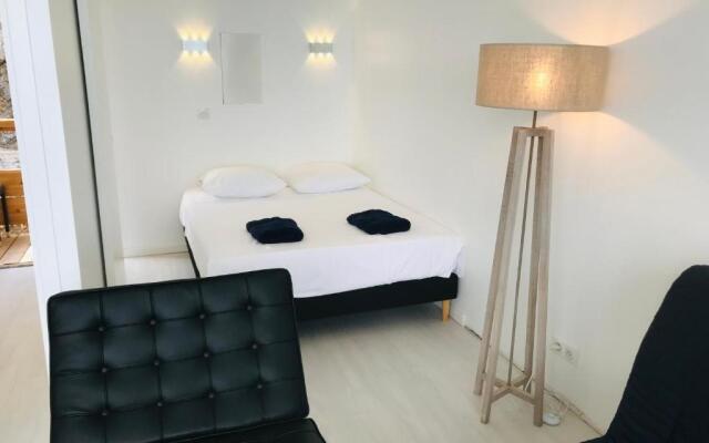 Costa Plana Collection