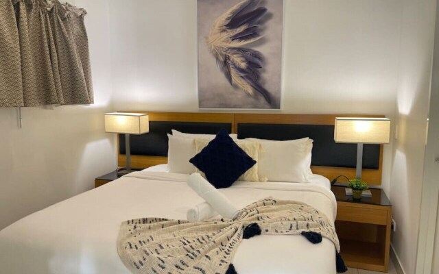 ZEN OCEAN BLISS - 2BR  Cozy Apt Sea View