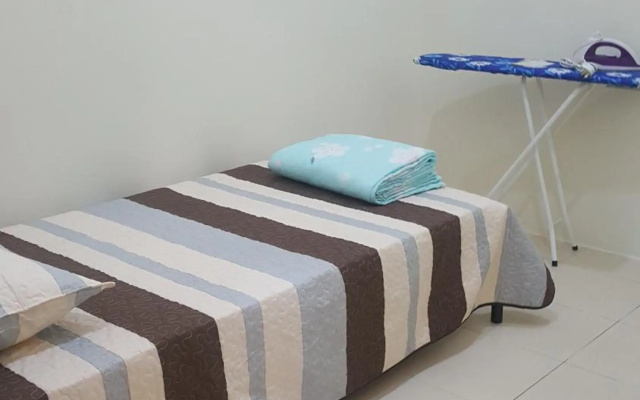 Homestay AlFaruqi Gambang 1 – Guest Rooms – Gambang