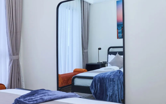 Ivory By Edmor Suites