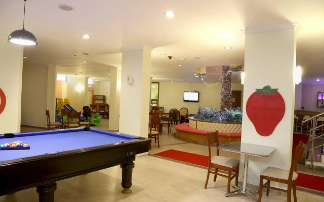 Club Karakas Apart