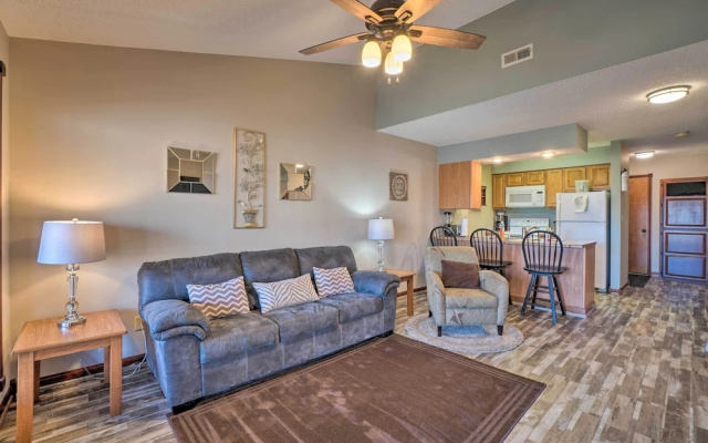 Branson West Condo Rental w/ Pool Access!