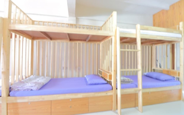 Saen Sabai Hostel