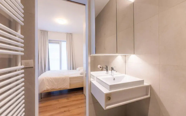 South-facing Apartment for 4 Guests