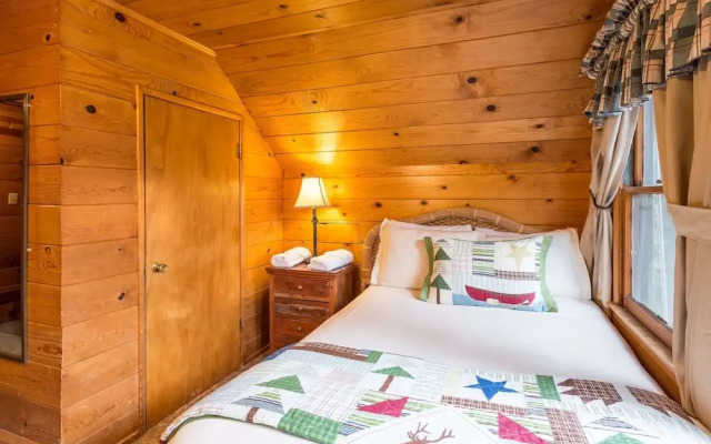 Arrowhead Pine Rose Cabins