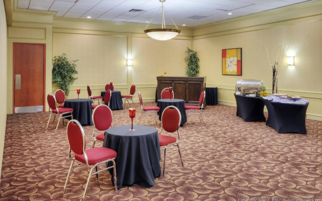 TownePlace Suites by Marriott Oshawa