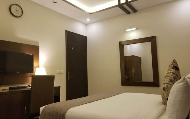 Zifan Hotel & Suites