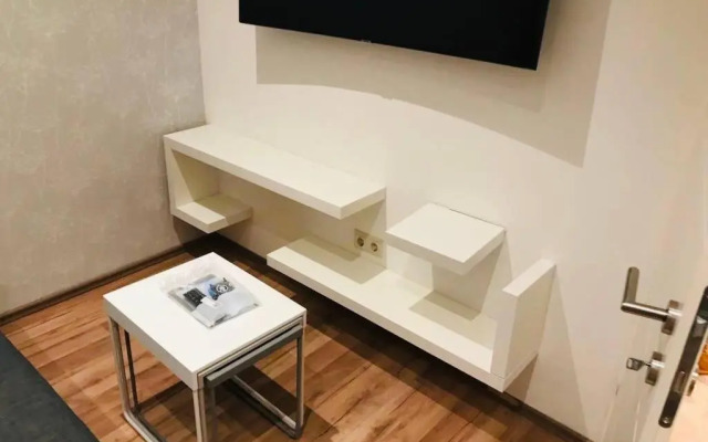 ZEUS Design Apartments Modern&Warm City