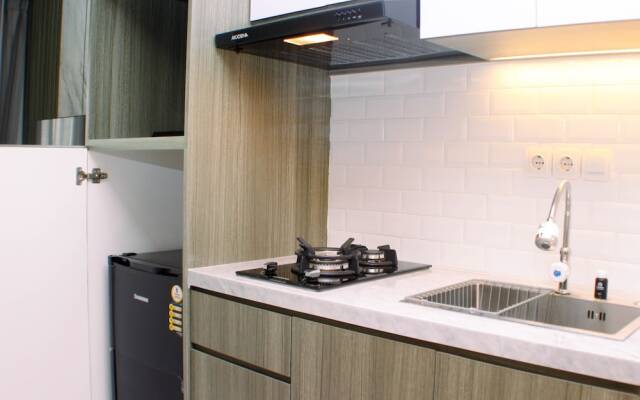 Comfy Studio Apartment at LRT City Jatibening