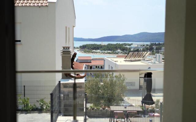 Villa M - Your business & holiday apartment in Sibenik