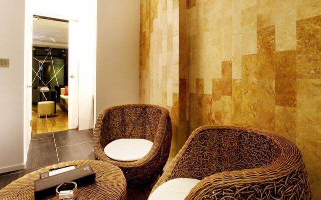 Rich Diamond Hotel