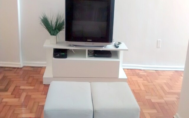 1 Bedroom Condo by Copacabana Beach