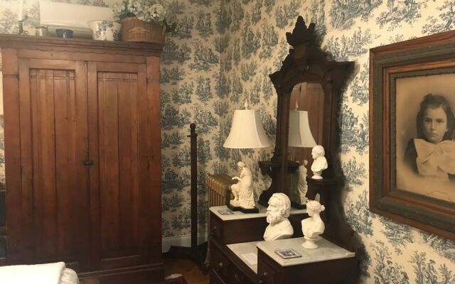 The Gables Bed and Breakfast Philadelphia