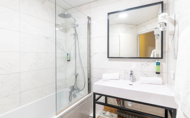 Logis Hôtel Arc en Ciel