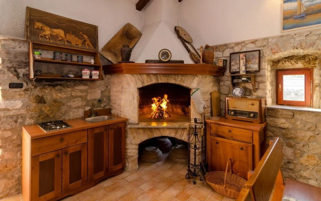 Beautiful three bedroom country house