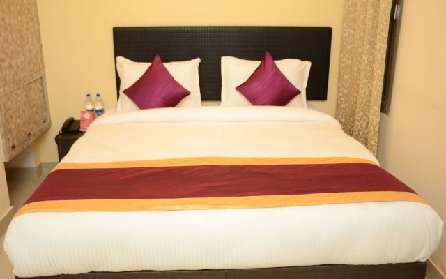 OYO 8448 Hotel Shyamal