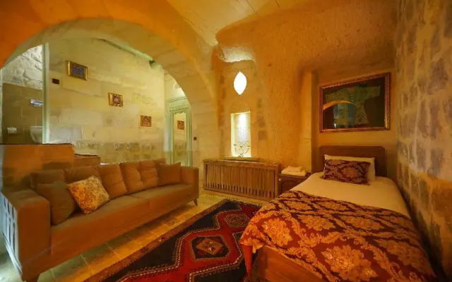Takaev Cave Hotel