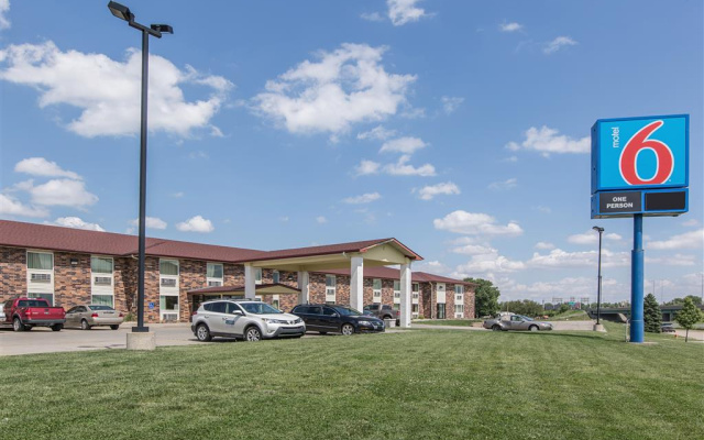 Motel 6 Omaha - Central