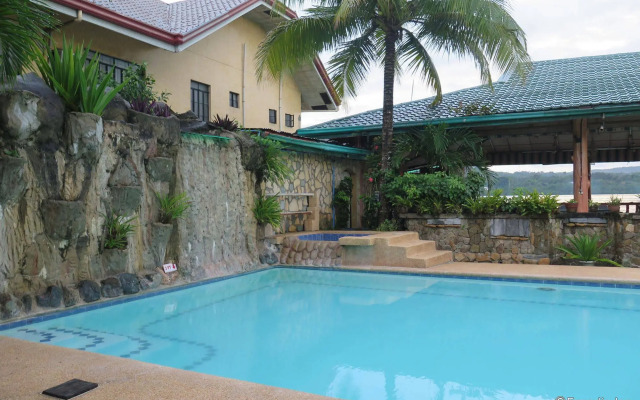 Villa Alzhun Tourist Inn and Restaurant