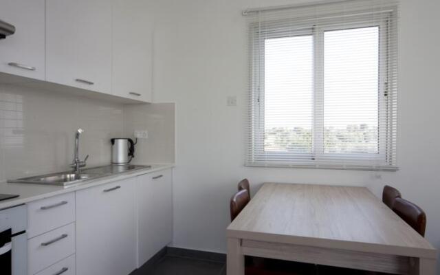 High View Garden Apartment