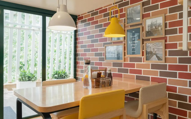 Bloom Hotel - BKC Kalina