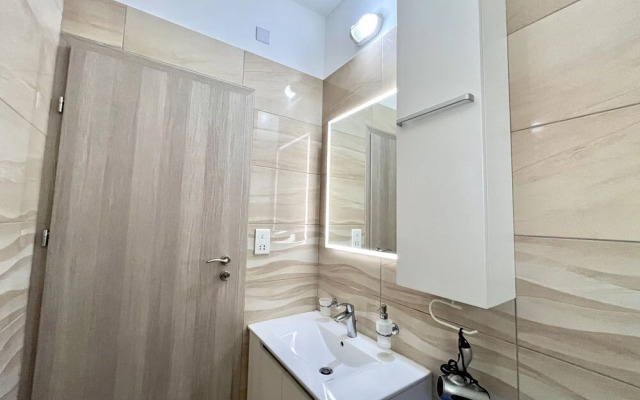 157 LIM - Stay Sunsea Studio